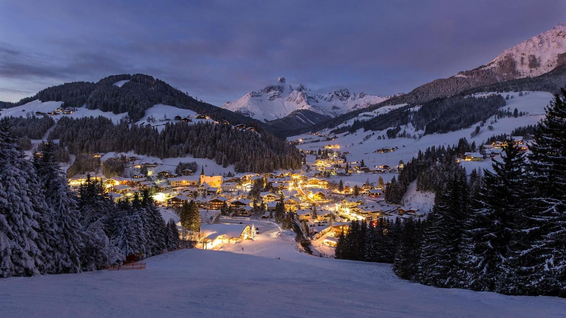 Hotel Gasthof Krahlehenhof フィルツモース エクステリア 写真